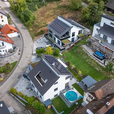 Schwarzwald Penthus 아파트